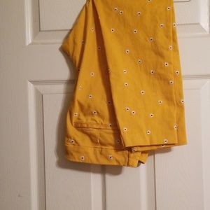 Women's Old navy Pixie pants Size 14